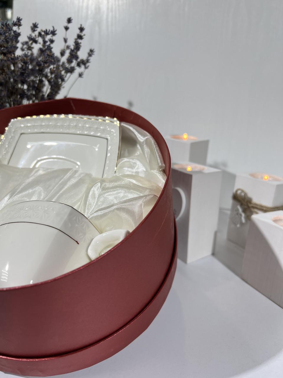 Набір чайний порцеляновий Interos Снігова Королева 2 чашки з блюдцем 240 мл 4 пр. (S507009-AGIFT) - фото 3 Набір чайний порцеляновий Interos Снігова Королева 2 чашки з блюдцем 240 мл 4 пр. (S507009-AGIFT) - фото 3