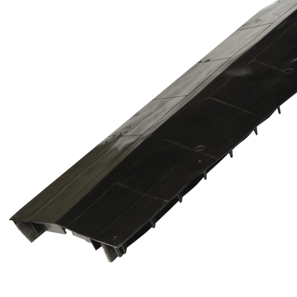 Коньковий аератор Aquaizol 1,22 м.п. для бітумної черепиці 9005 Чорний