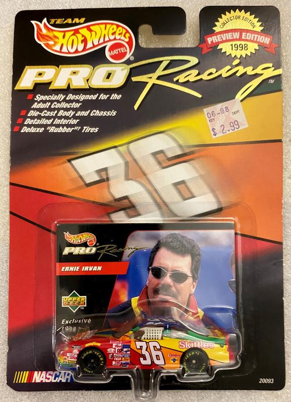 Іграшкова машинка Hot Wheels Pontiac Grand Prix 1998 Pro Racing Preview Edition Ernie Irvan №36 Skittles NASCAR (20093)