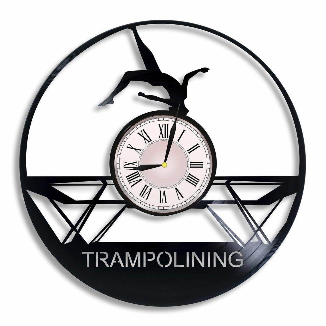 Часы настенные Прыжки на батуте 2400 из виниловой пластинки
