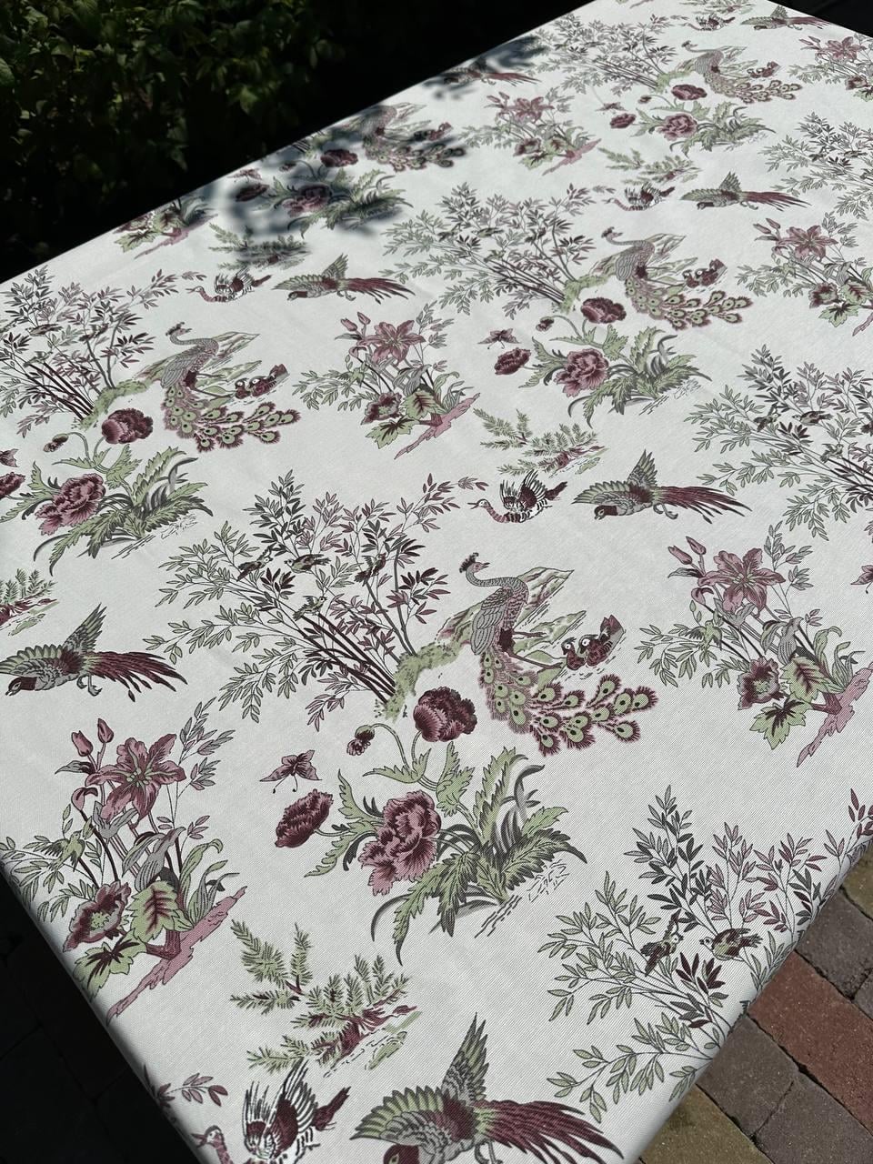 Скатерть Le maison de Garny Павлин 130x160 см Пурпурный (34-03241) Скатерть Le maison de Garny Павлин 130x160 см Пурпурный (34-03241)