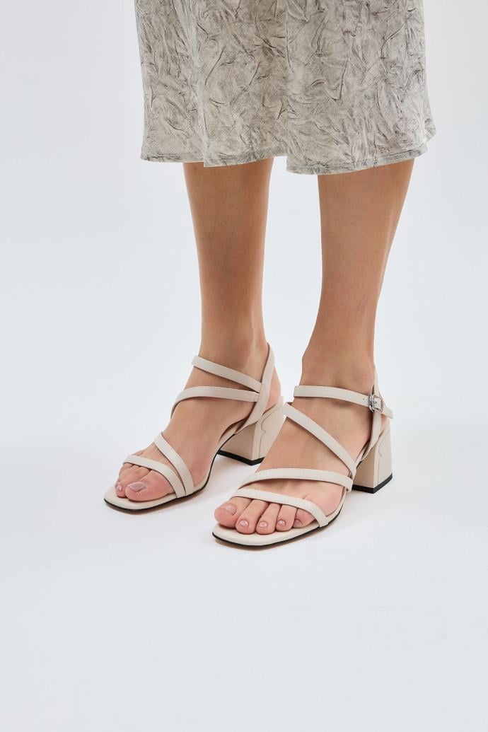 Босоножки женские Fabio Monelli кожаные р. 41 Бежевый (197387)