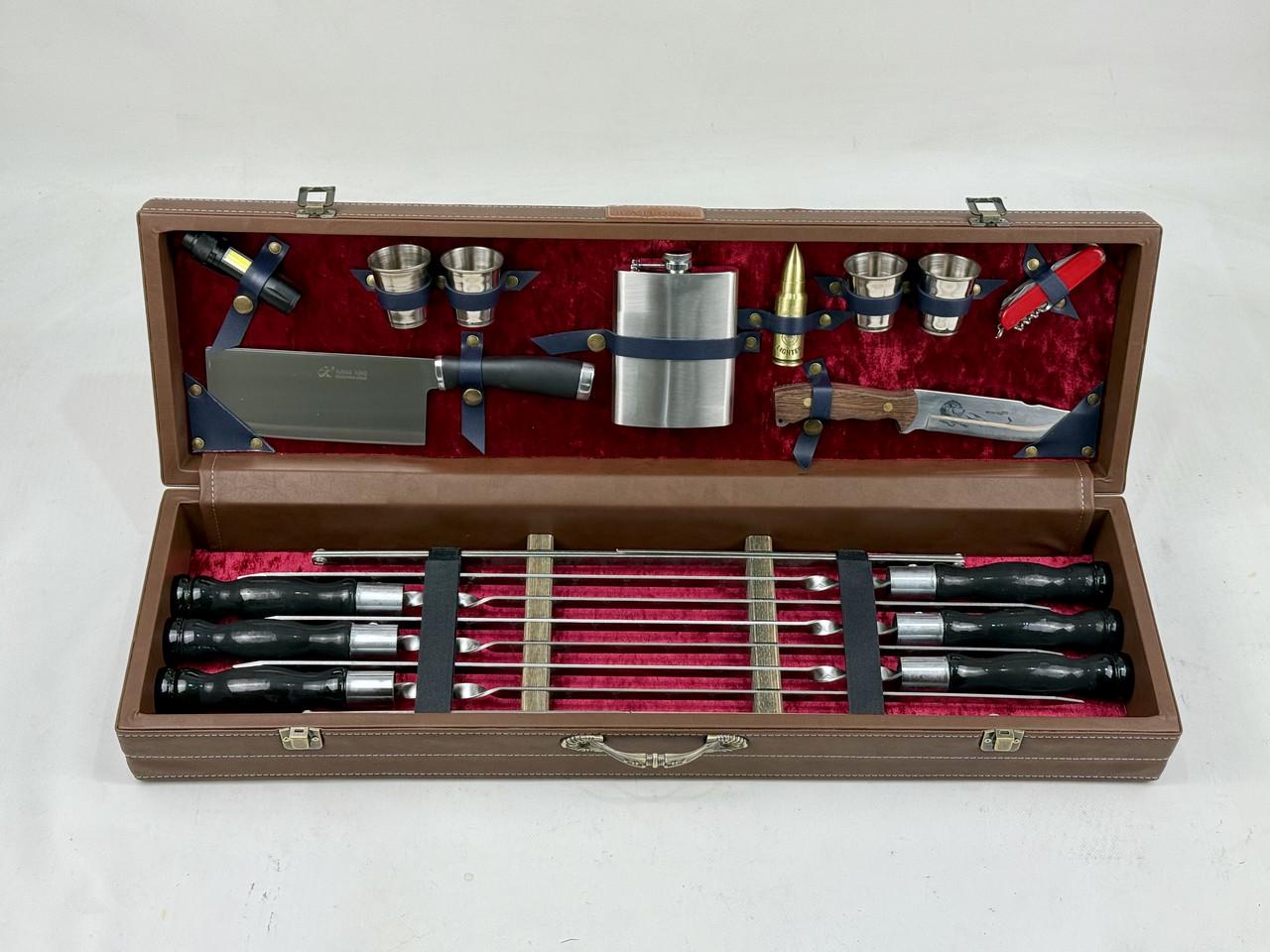 Набор шампуров GrillMaster Гранд с/тесаком ножом/мультитулом 17 пр. Коричневый (10-164-KS-7203)