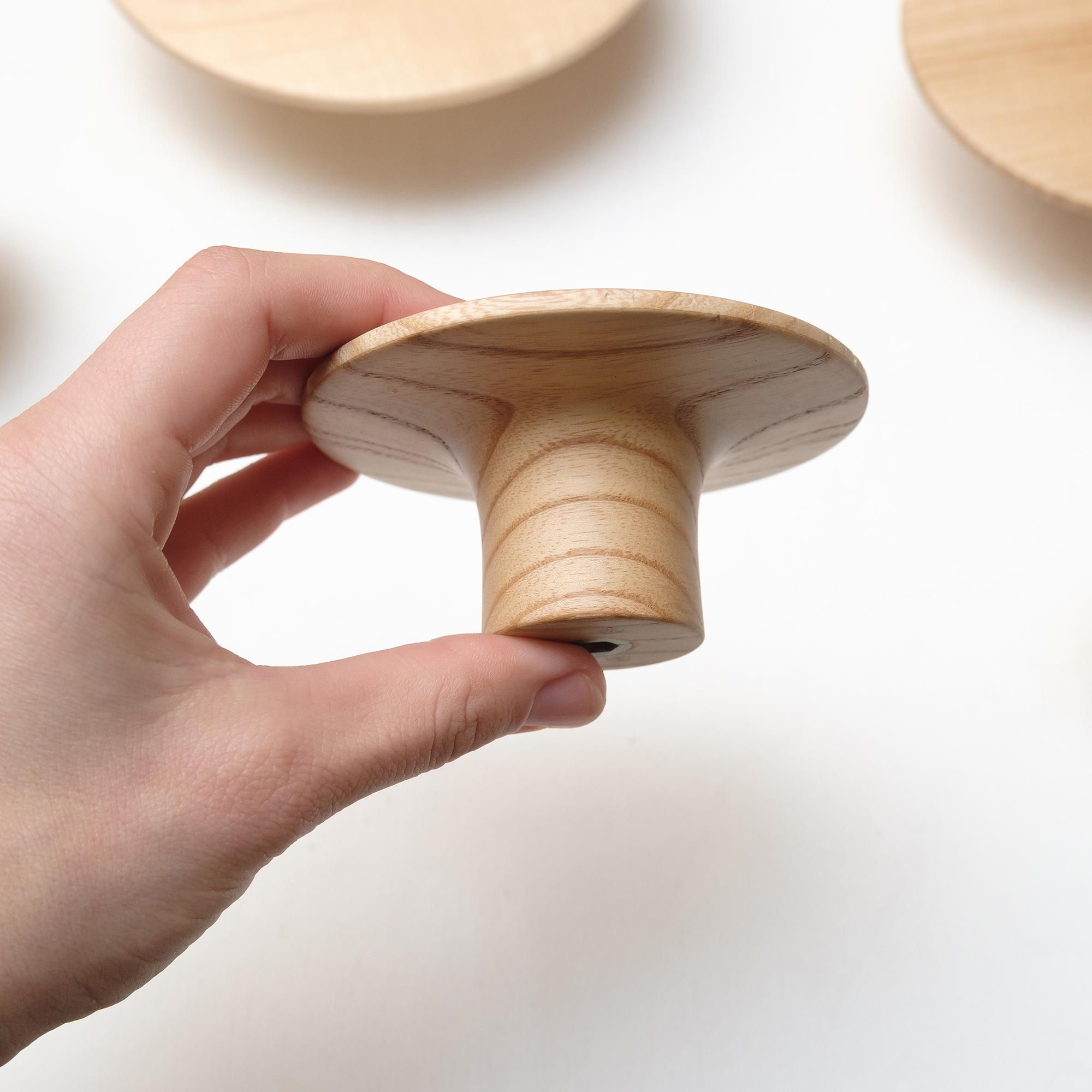 Набор деревянных мебельных крючков для одежды ø 35-150 мм 6 шт. Ясень (50026) - фото 5