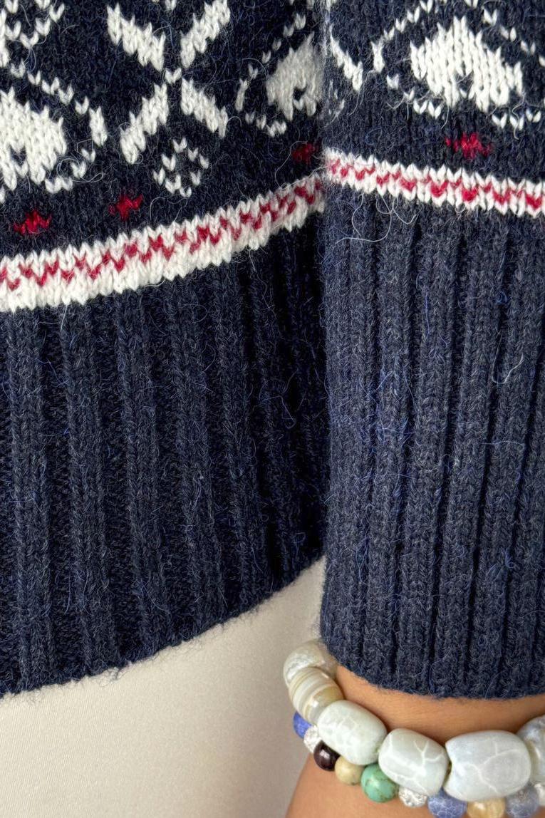 Свитер женский с новогодним принтом M Темно-синий (193372) - фото 2