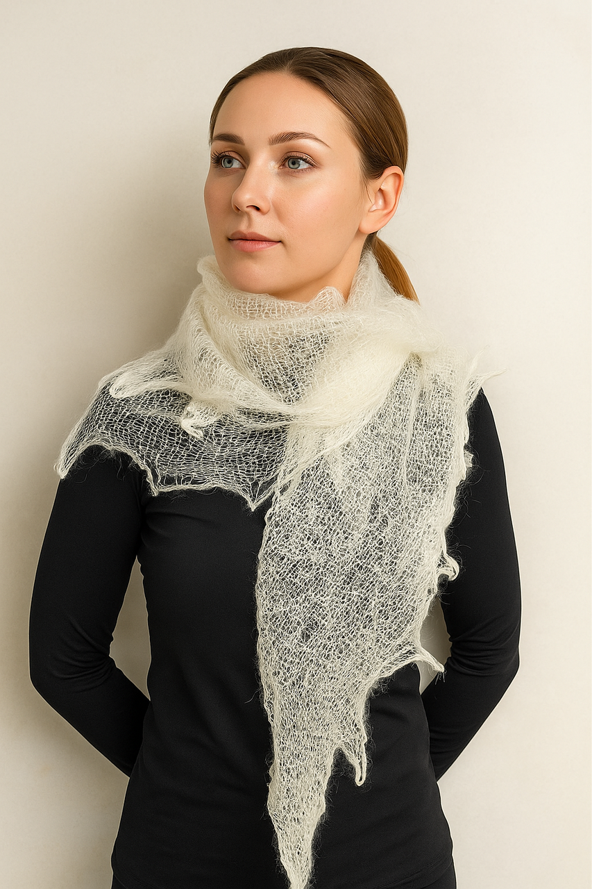 Хустка ручної роботи Павутинка ажурна з овечого пуху Айворі (Platok_PUX)