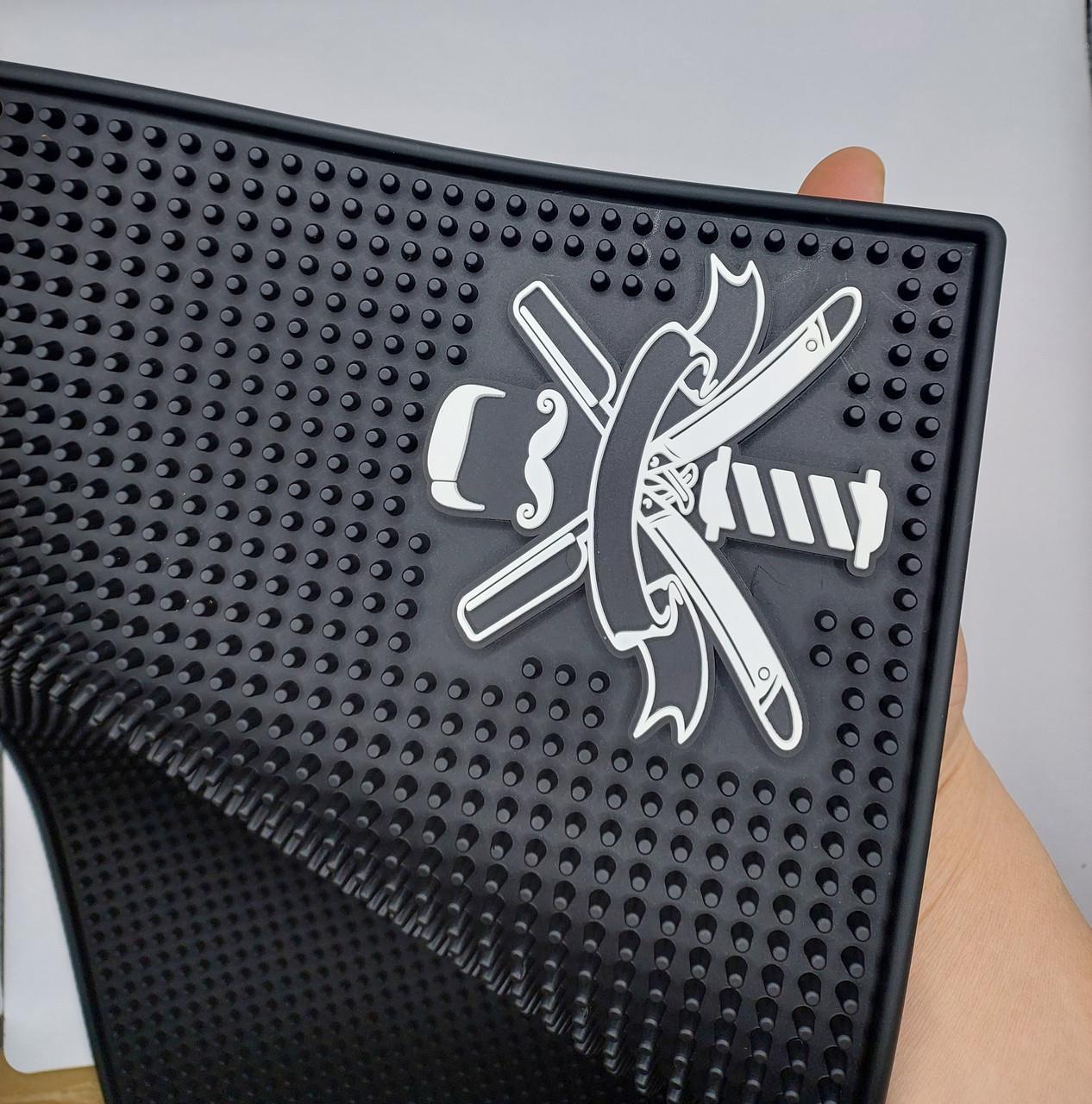 Коврик силиконовый для парикмахерского инструмента ДенІС professional BARBER 45х30 см (2087890986) - фото 6 Коврик силиконовый для парикмахерского инструмента ДенІС professional BARBER 45х30 см (2087890986) - фото 6