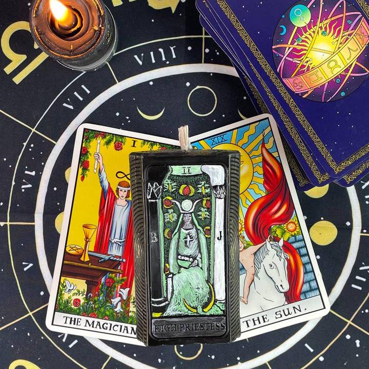 Свічка воскова Мапа Таро Верховна жриця Чорний (1271) - фото 4 Свічка воскова Мапа Таро Верховна жриця Чорний (1271) - фото 4