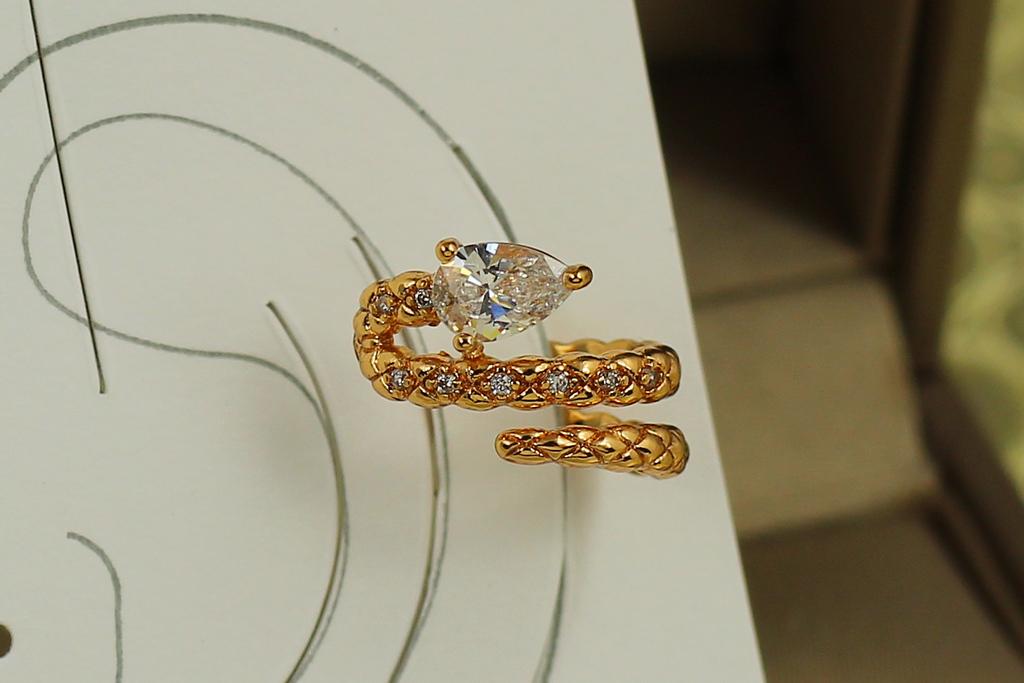 Серьги кафы Xuping Jewelry Змея на ушной хрящ 1,5 см Золотистый (29862490)