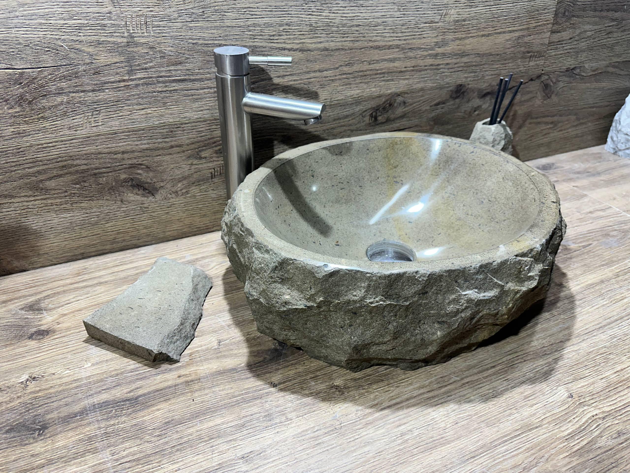 Умивальник MARKAM з річного каменю 46х46х15 см Бежевий (31830388)