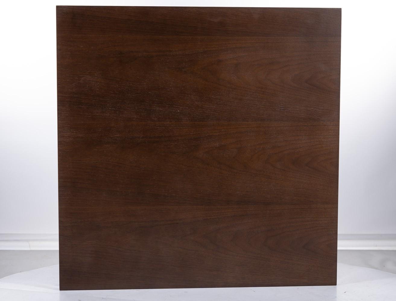 Журнальний столик Signal SILVER A 80x80 см Горіх/Срібний (SILVERAORS) - фото 3 Журнальний столик Signal SILVER A 80x80 см Горіх/Срібний (SILVERAORS) - фото 3