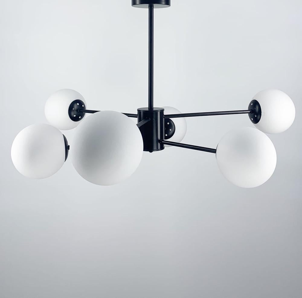 Люстра мінімалістична на 6 білих матових плафонів (CD 111/6 BK) - фото 2 Люстра мінімалістична на 6 білих матових плафонів (CD 111/6 BK) - фото 2