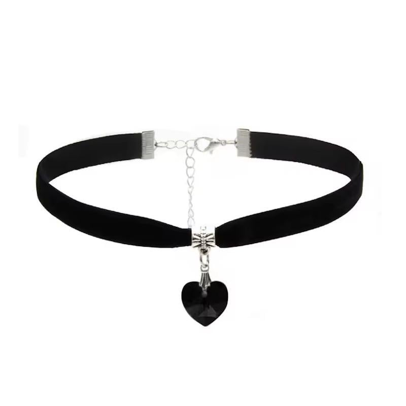 Чокер бархатный с подвеской в форме Сердца Черный (2537399512) Чокер бархатный с подвеской в форме Сердца Черный (2537399512)