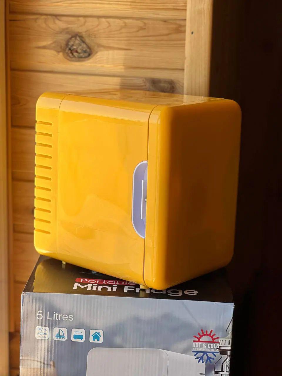 Автохолодильник Car Refrigerator 5 л 12V/220V с охлаждением и поддержанием температуры Желтый (opt-104425)