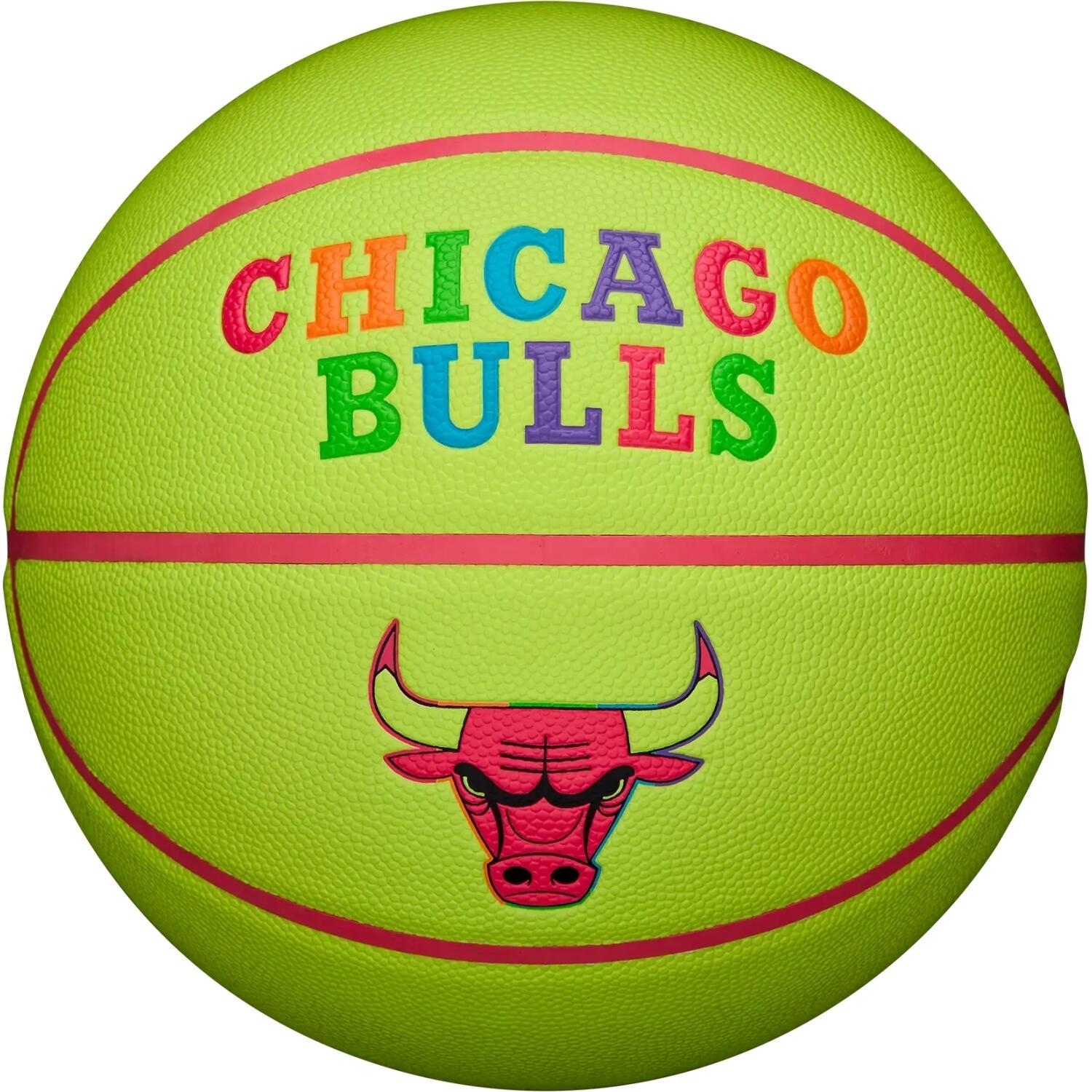 Баскетбольний м'яч Wilson NBA TEAM NEON CHICAGO BULLS р. 7 Салатово-рожевий (WZ4037402XB7)