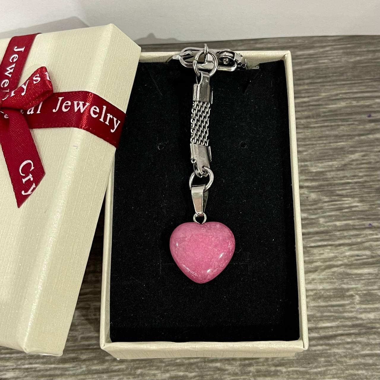 Кулон с натуральным камнем турмалин розовый в форме мини сердца 14 мм на брелке для ключей (2004895295)