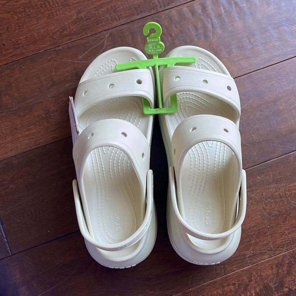 Сандали женские Crocs Mega Crush Sandal р. 39/40 Bone (14718) - фото 7