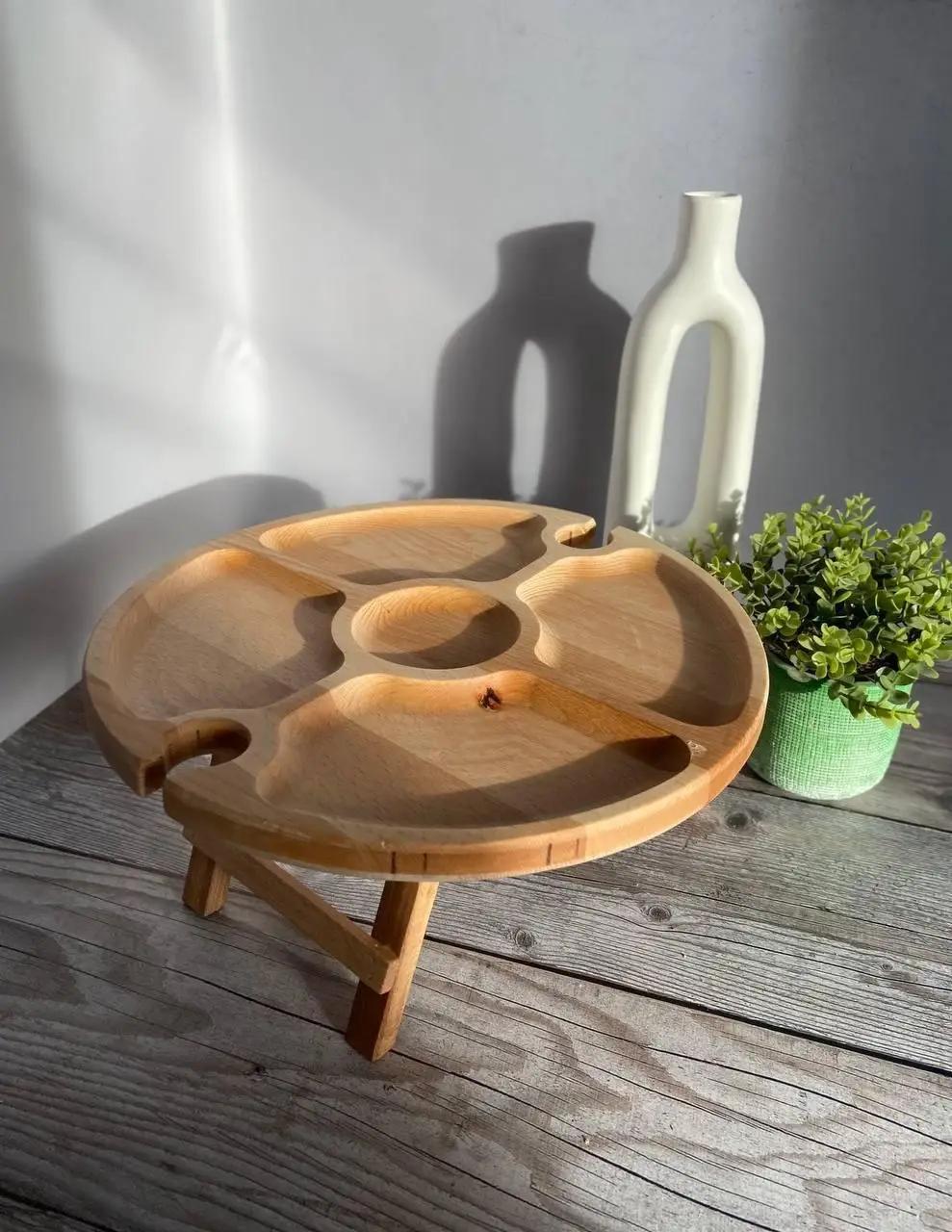 Менажница с отделениями для бокалов на ножках круглая из ясеня 5 секций 35 см (ст-54)