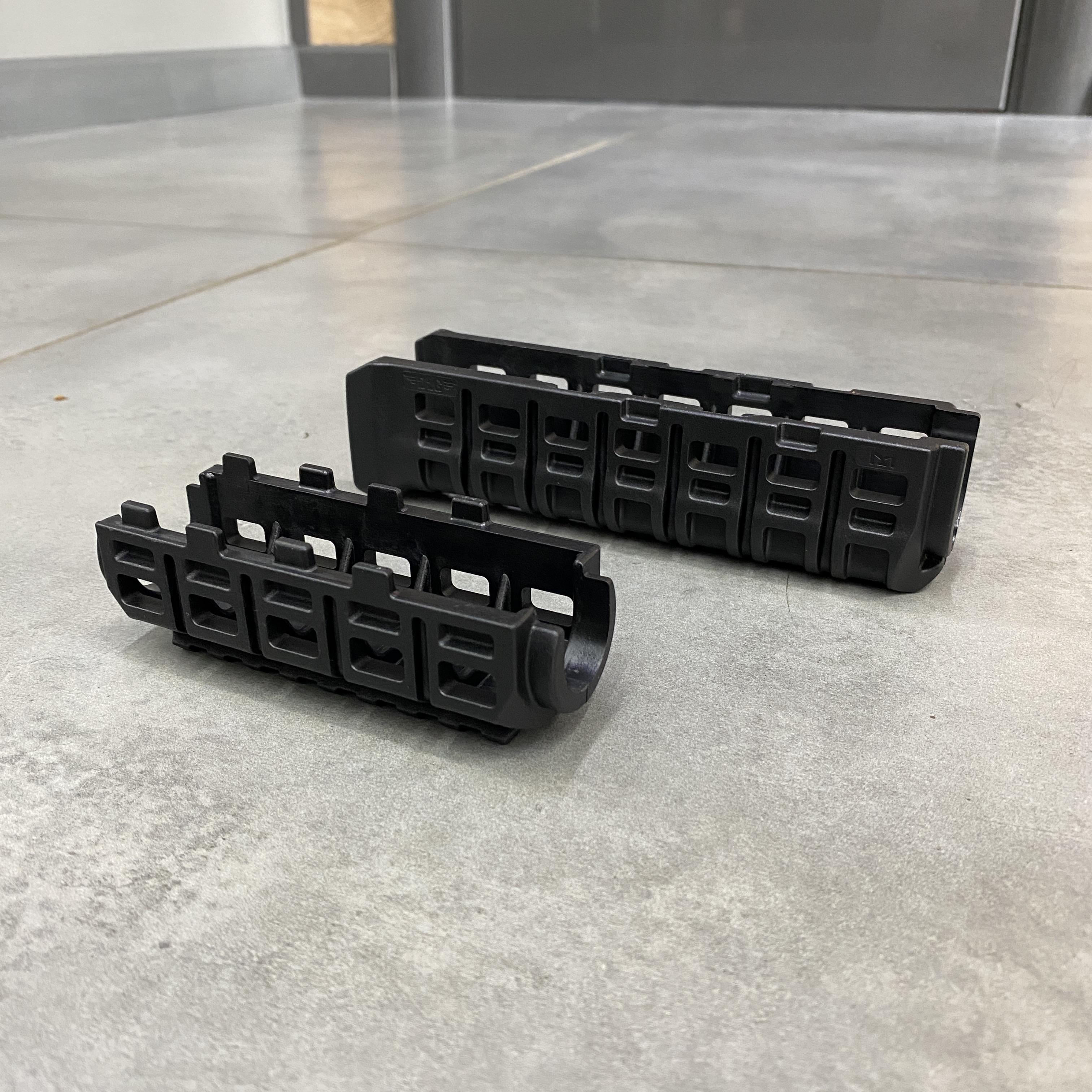 Цівка на АК 47/74 DLG Tactical Чорний (DLG-136) - фото 7 Цівка на АК 47/74 DLG Tactical Чорний (DLG-136) - фото 7