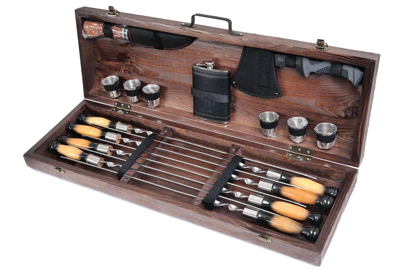 Подарунковий набір "Мисливець" шампури/чарки/фляга в дерев'яному чохлі