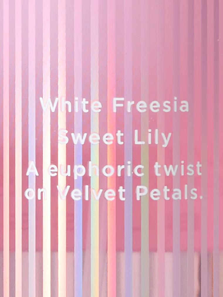 Спрей для тела Victoria's Secret Velvet Petals Bliss Body Mist 250 мл (26923267) - фото 2 Спрей для тела Victoria's Secret Velvet Petals Bliss Body Mist 250 мл (26923267) - фото 2