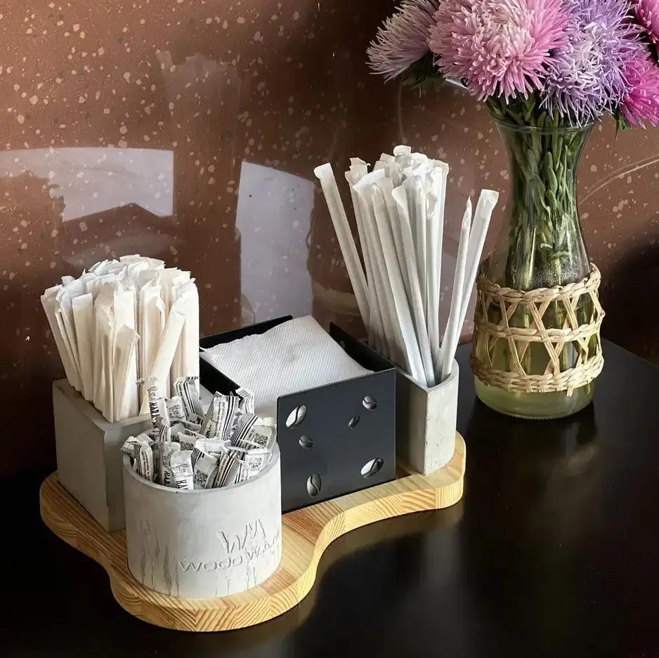 Барный органайзер WW из дерева/бетона/металла для трубочек/стиков сахара/салфеток/деревянных мешалок/крышек для кофе (18788) - фото 2 Барный органайзер WW из дерева/бетона/металла для трубочек/стиков сахара/салфеток/деревянных мешалок/крышек для кофе (18788) - фото 2