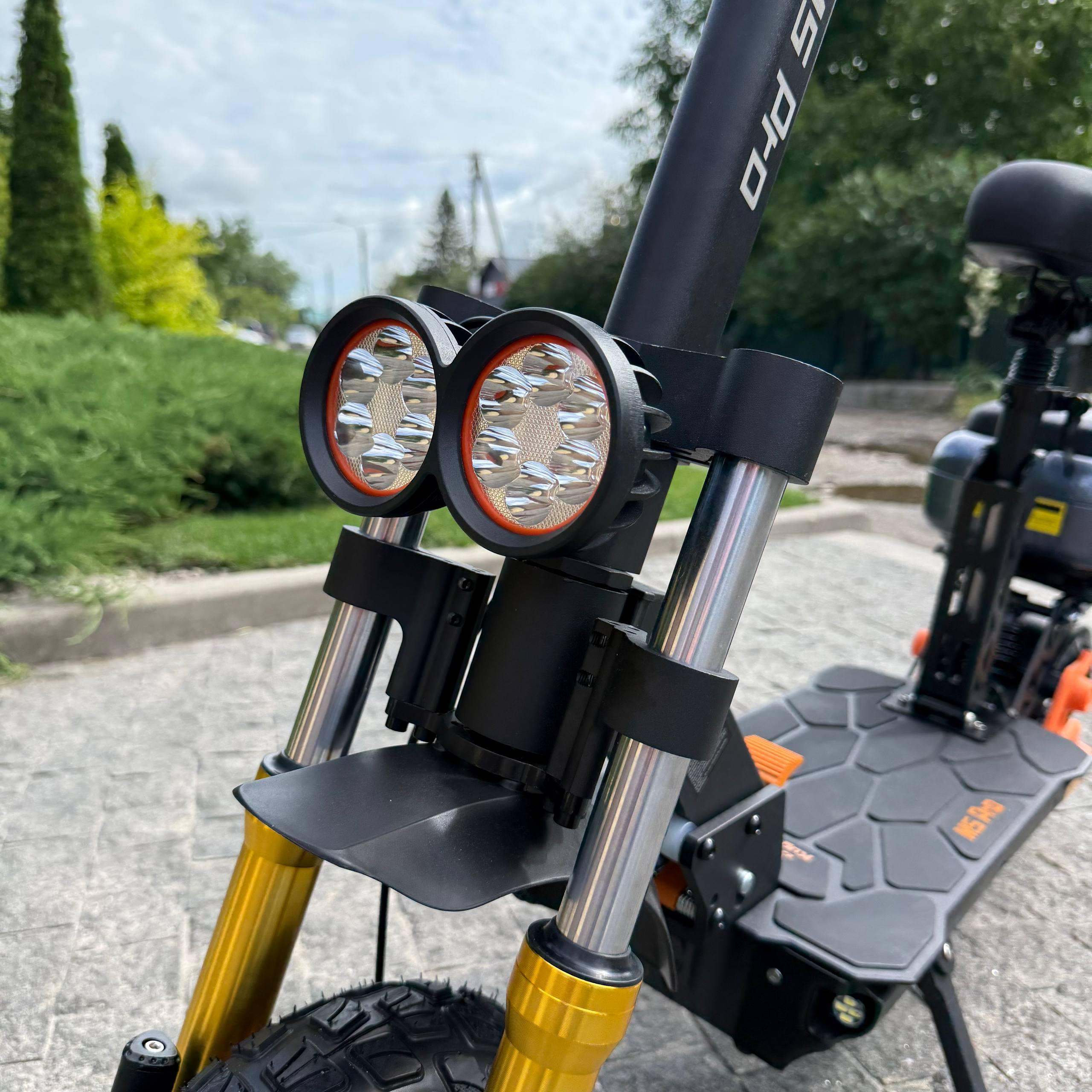 Электросамокат с сиденьем KugooKirin M5 PRO 2000W 26Ah - фото 4 Электросамокат с сиденьем KugooKirin M5 PRO 2000W 26Ah - фото 4