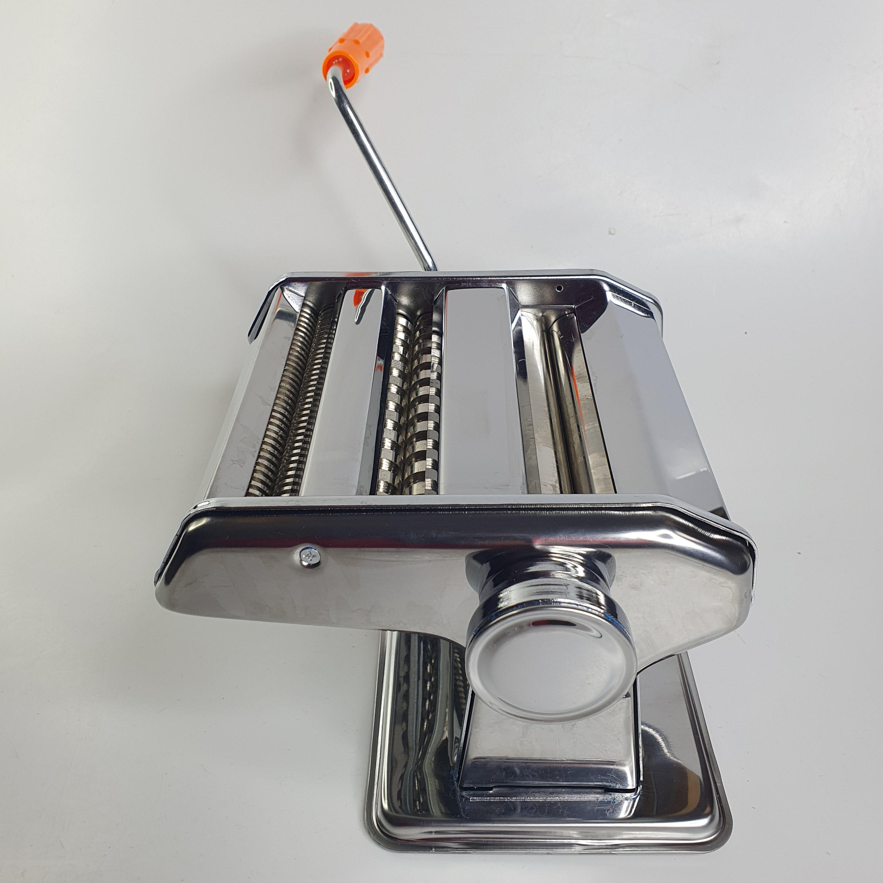 Лапшерізка механічна з функцією розкочування тіста Empire ручна з нержавіючої сталі (ЕМ-2358) - фото 8 Лапшерізка механічна з функцією розкочування тіста Empire ручна з нержавіючої сталі (ЕМ-2358) - фото 8