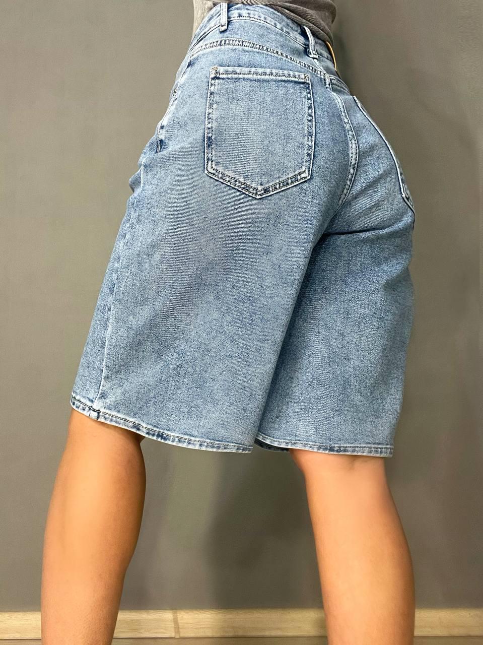 Шорти жіночі джинсові Liana 4-002 бермуди класичні середня довжина до колін стрейчеві р. 30 Блакитний (3949) - фото 3 Шорти жіночі джинсові Liana 4-002 бермуди класичні середня довжина до колін стрейчеві р. 30 Блакитний (3949) - фото 3