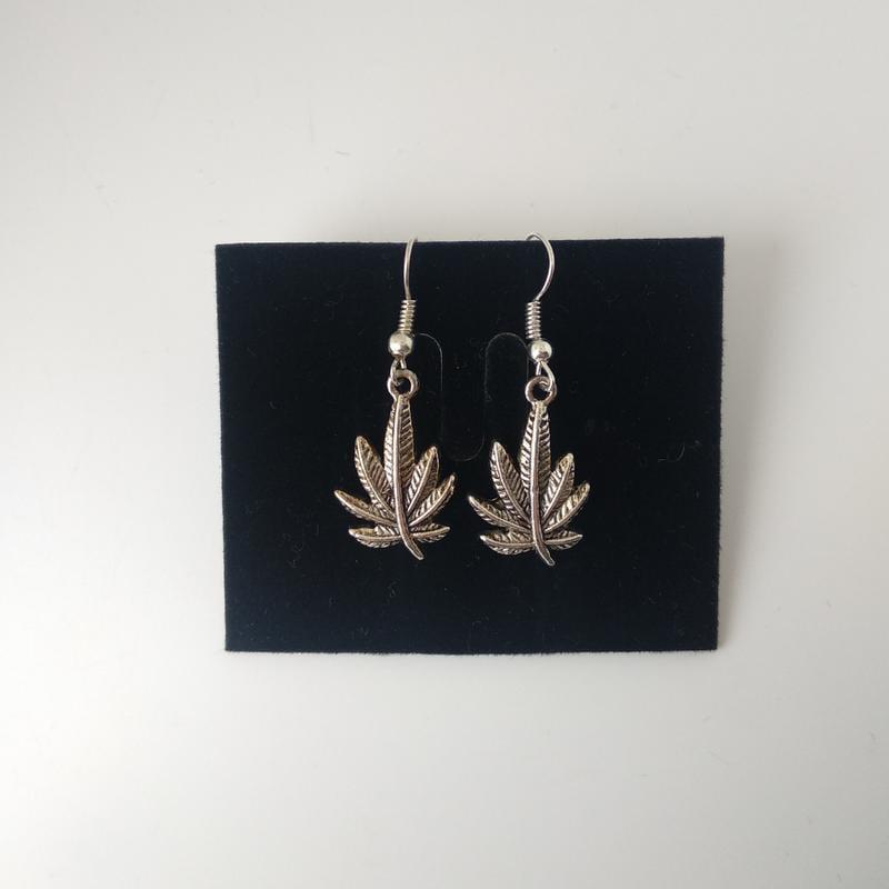 Сережки конопля зі сталі (1707963946)