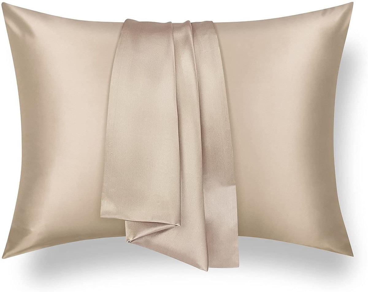 Наволочка шовкова Silk Kiss 52x72 см Шампань (13885991) - фото 1 Наволочка шовкова Silk Kiss 52x72 см Шампань (13885991) - фото 1