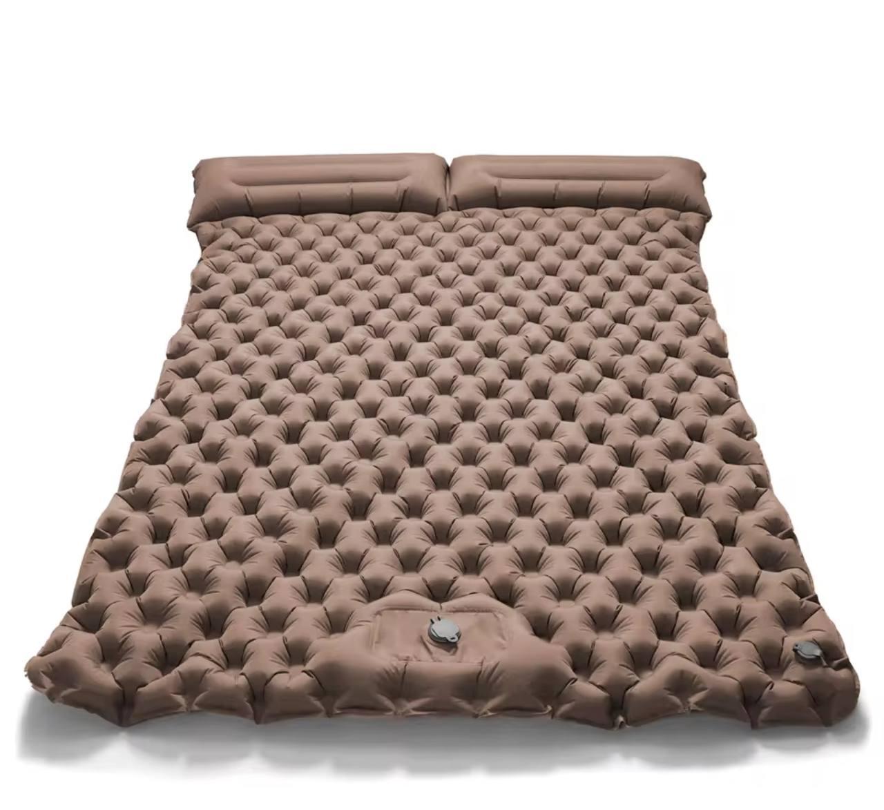 Килимок надувний двухспальний з вбудованим насосом та подушками Khaki (qmc-9jo-z1v) - фото 1