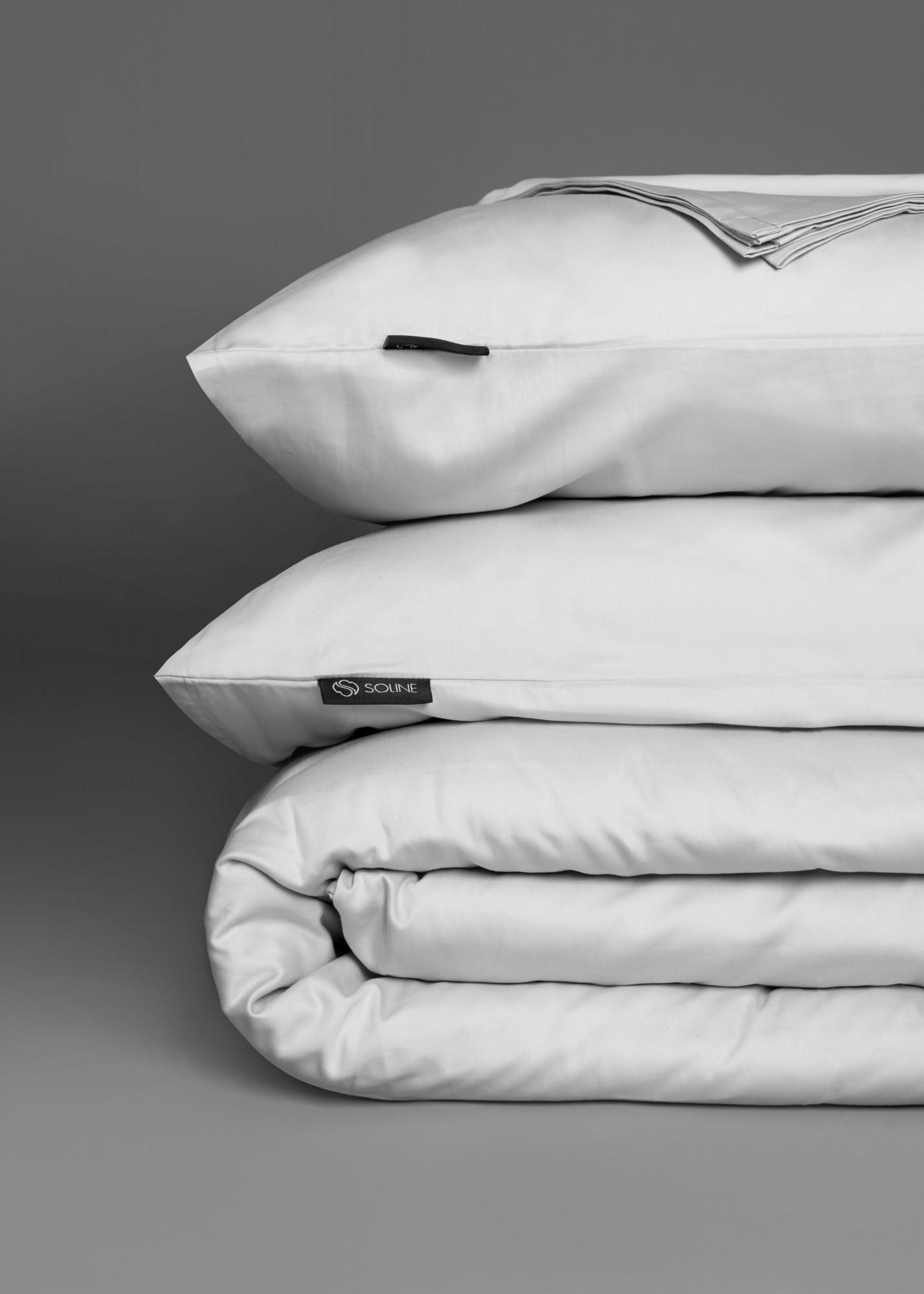 Комплект постельного белья Soline из сатина Евро 200х220 см с простыней на резинке Серый