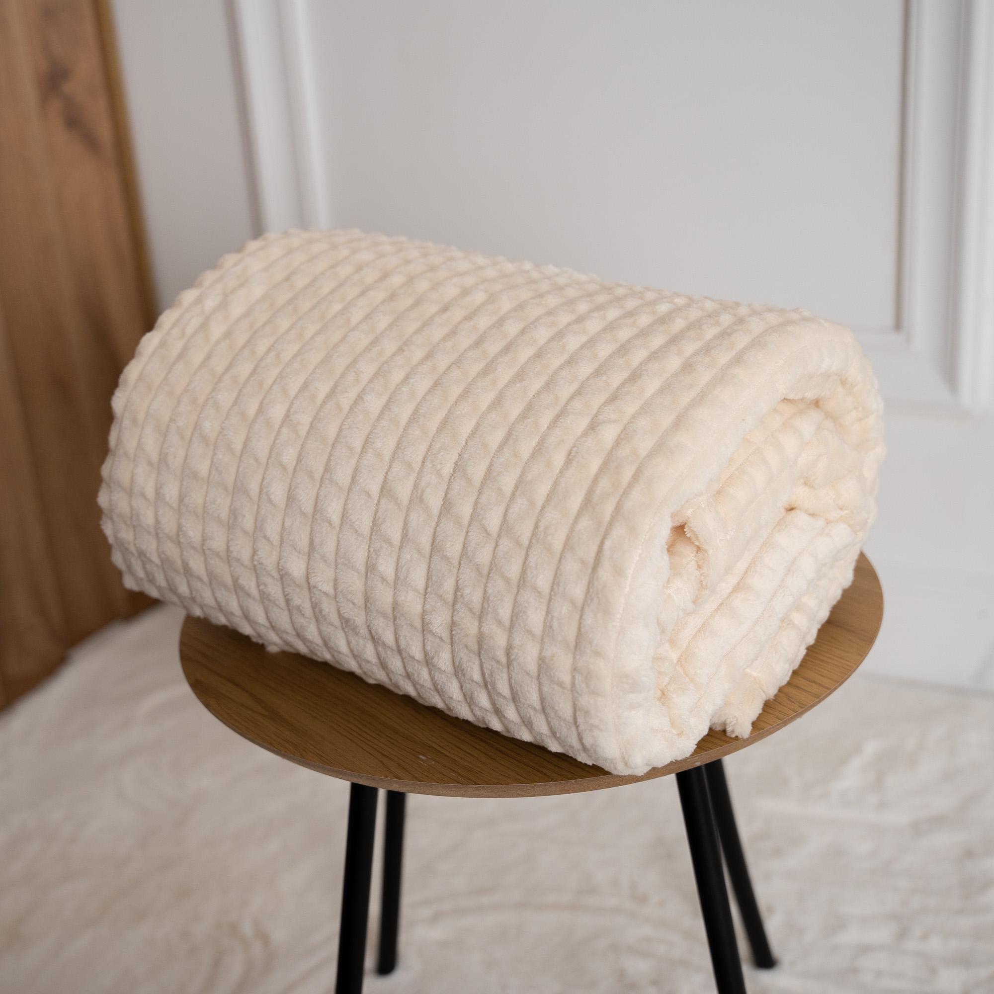 Плед велюровый в квадратик евро Молочный (4003) - фото 1 Плед велюровый в квадратик евро Молочный (4003) - фото 1