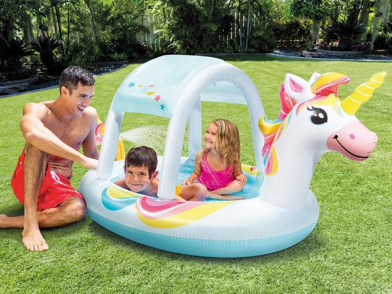 Бассейн надувной детский Intex Единорог виниловый с навесом и фонтаном 130 л Белый (21-9-58435) - фото 3 Бассейн надувной детский Intex Единорог виниловый с навесом и фонтаном 130 л Белый (21-9-58435) - фото 3