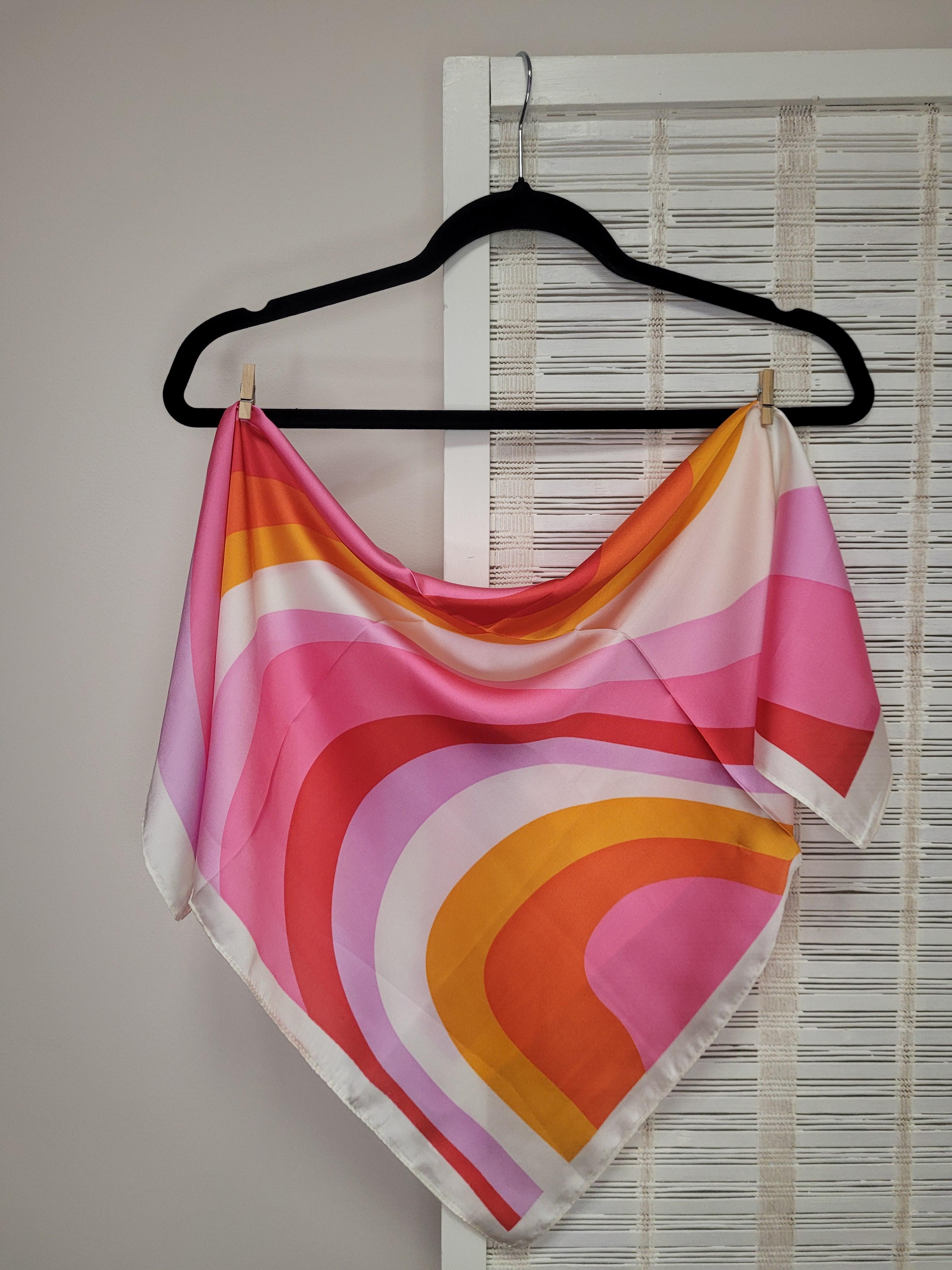 Хустка жіноча шийна шовкова Яскраві хвилі 70х70 см Різнокольоровий