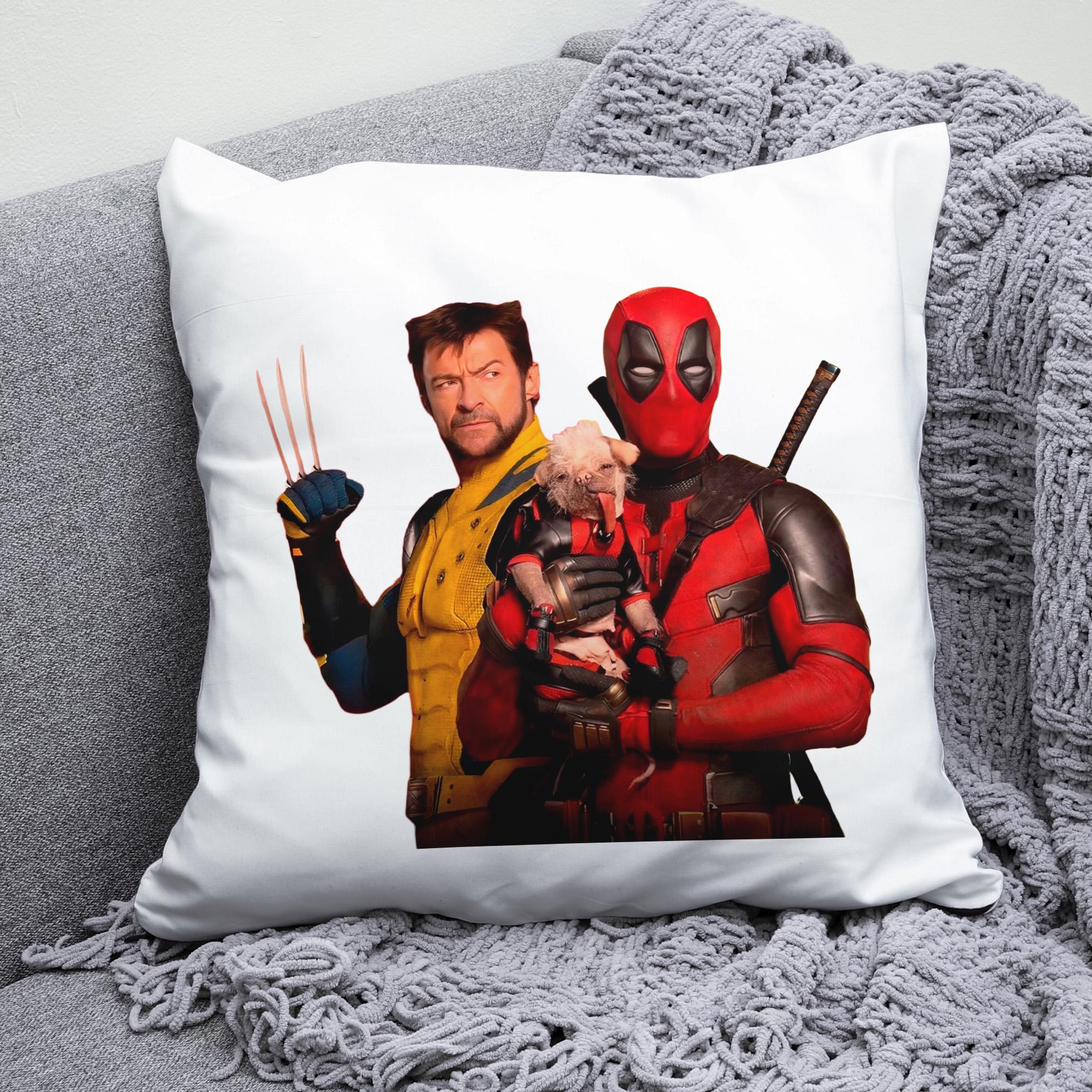 Плюшевая подушка квадрат с принтом Deadpool и Росомаха