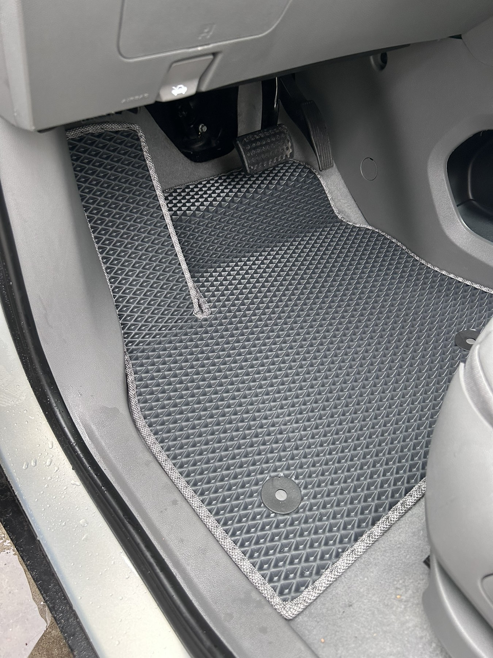 Автоковрики в салон EVA для Chevrolet Bolt EV 2016 (2382927436)