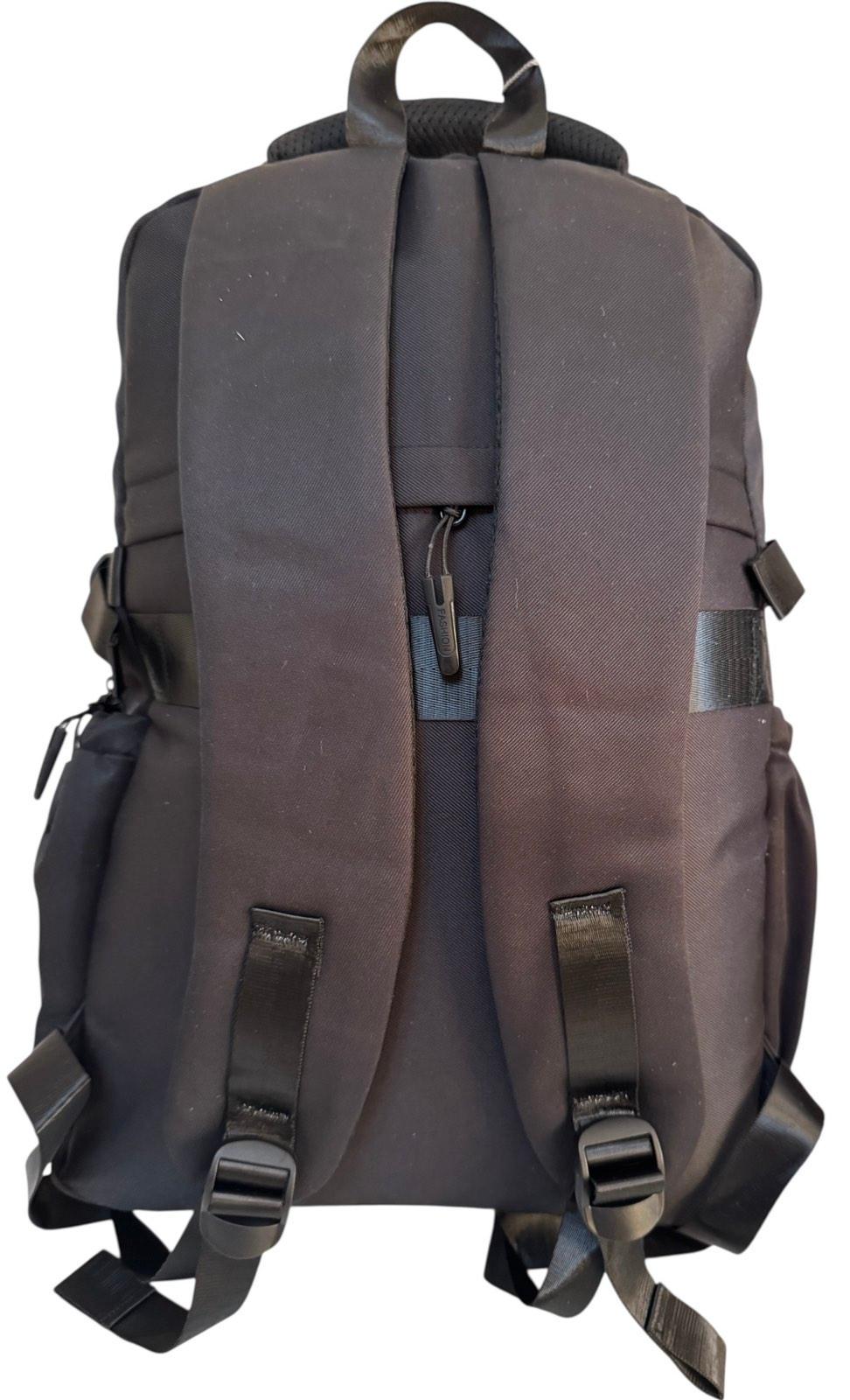 Рюкзак шкільний з трьома відділеннями Чорний (7002B) - фото 2