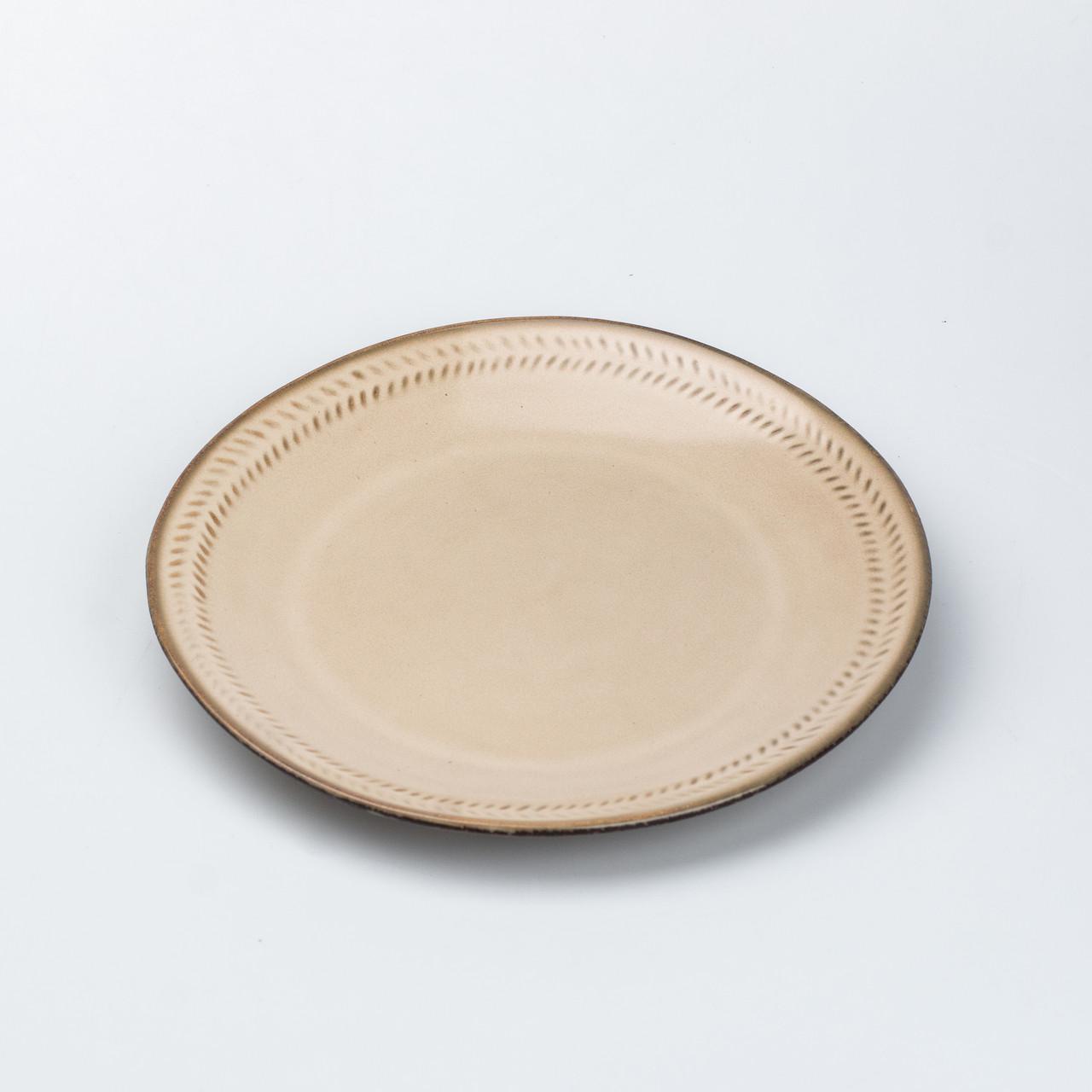 Тарелка сервировочная круглая керамическая 22,5 см Бежевый (4502) - фото 4 Тарелка сервировочная круглая керамическая 22,5 см Бежевый (4502) - фото 4