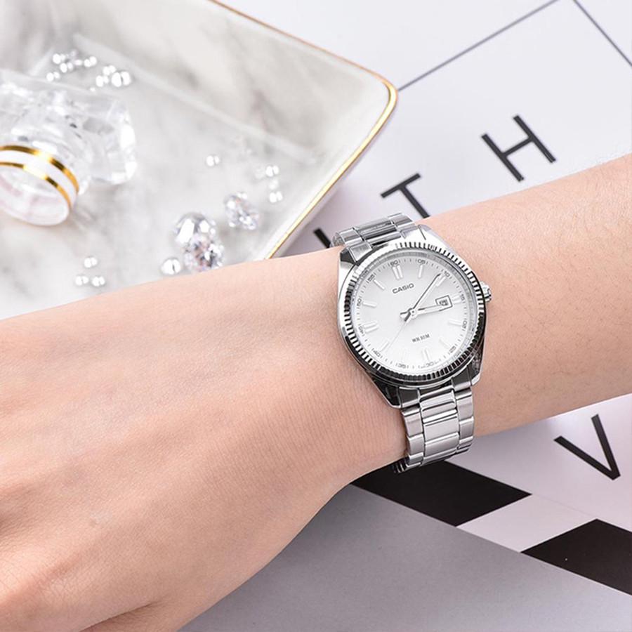 Наручний годинник жіночий Casio LTP-1302D-7A1VDF d 30 мм Срібний/Білий (2463848865) - фото 6 Наручний годинник жіночий Casio LTP-1302D-7A1VDF d 30 мм Срібний/Білий (2463848865) - фото 6