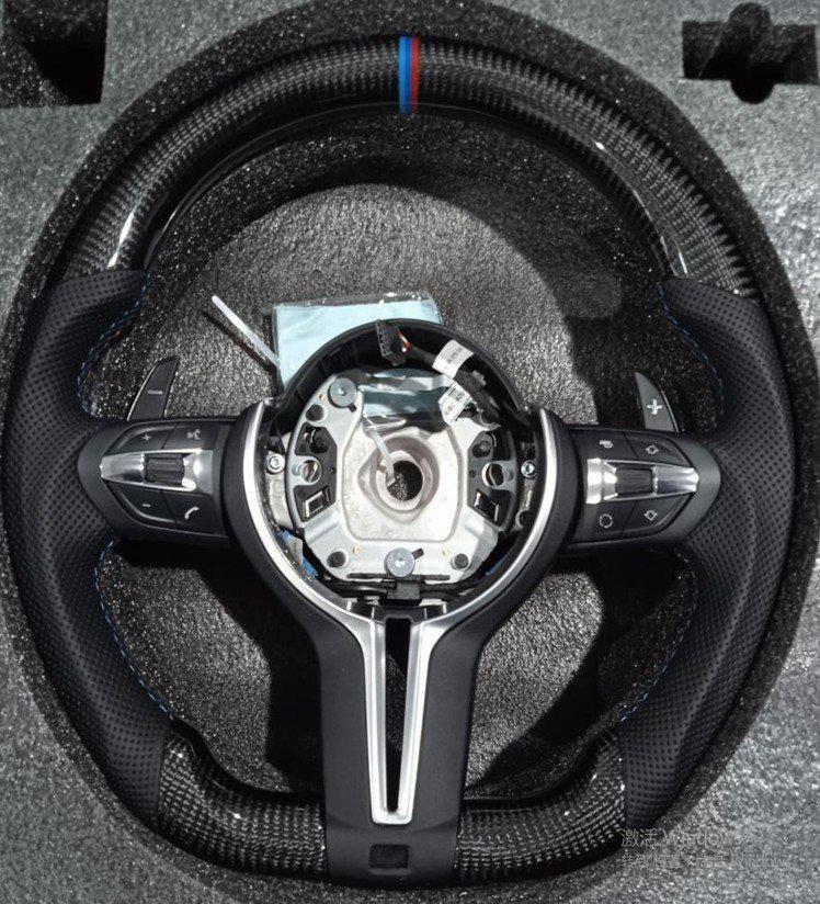 Руль Карбон GBT для BMW 1 серия E81/82/87/88 2004-2011 гг. Черный
