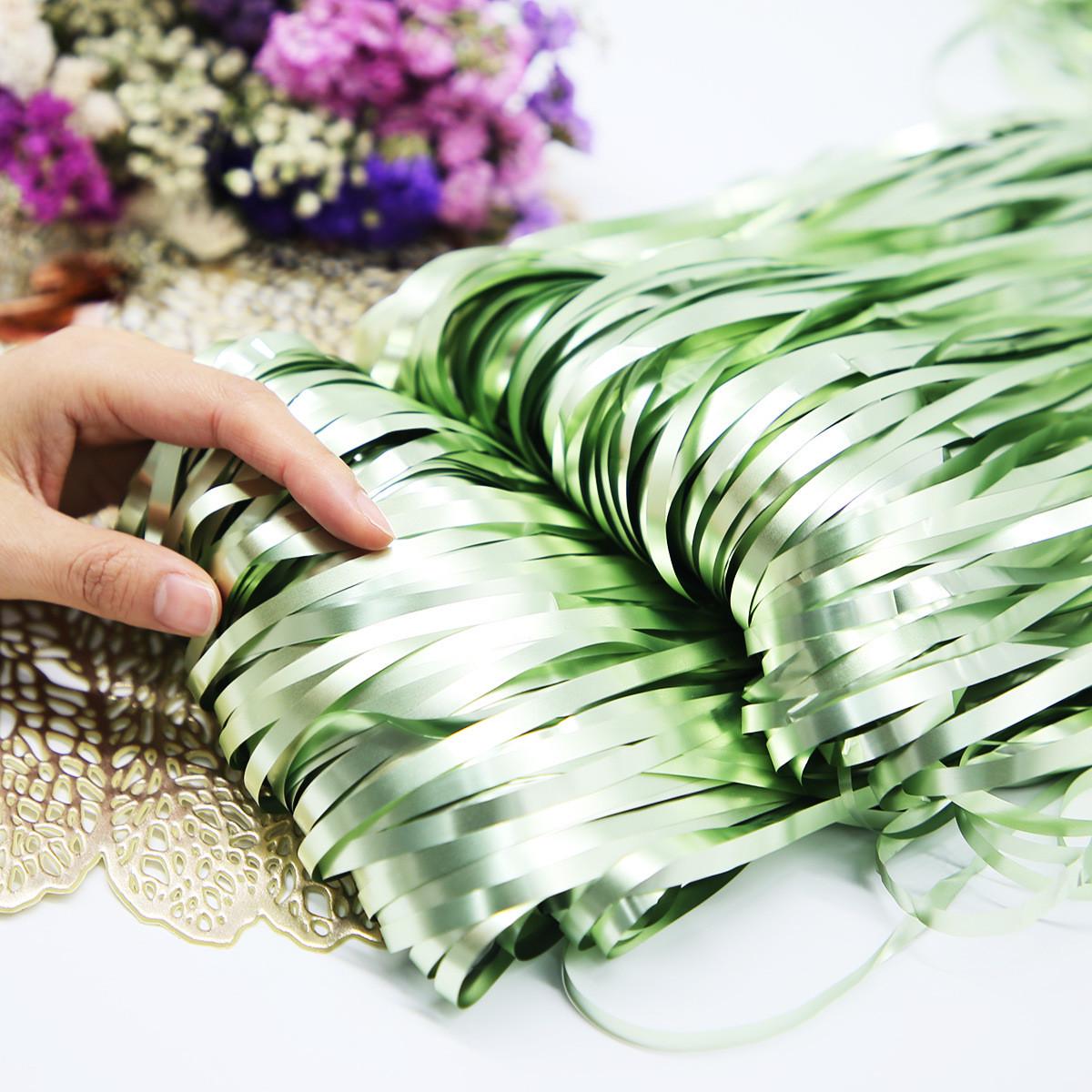 Дождик для фотозоны 3x1 м Зеленый матовый (1223/3) - фото 4 Дождик для фотозоны 3x1 м Зеленый матовый (1223/3) - фото 4