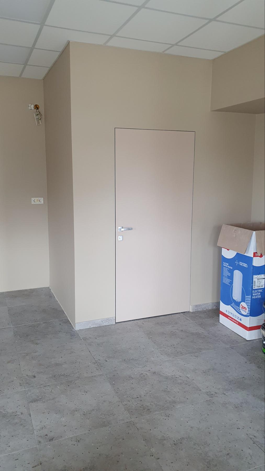 Двері прихованого монтажу під оздоблення на алюмінієвому каркасі анод 2000x800 мм Хром матовий (28764114) - фото 5 Двері прихованого монтажу під оздоблення на алюмінієвому каркасі анод 2000x800 мм Хром матовий (28764114) - фото 5