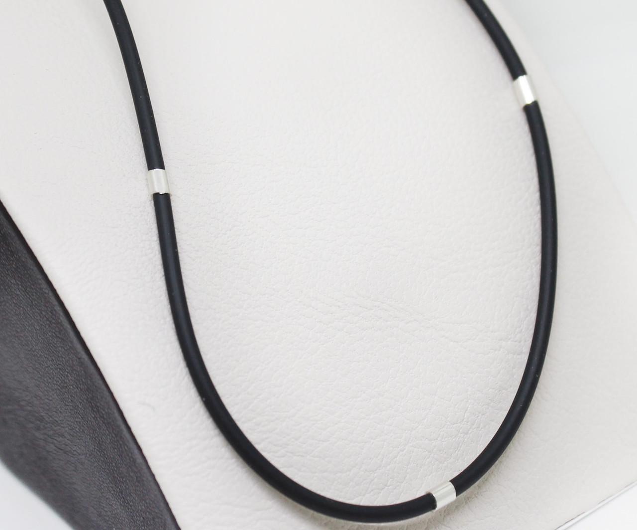 Шнурок каучуковый 46с007 с серебряными вставками 55 3 г (1437008881)