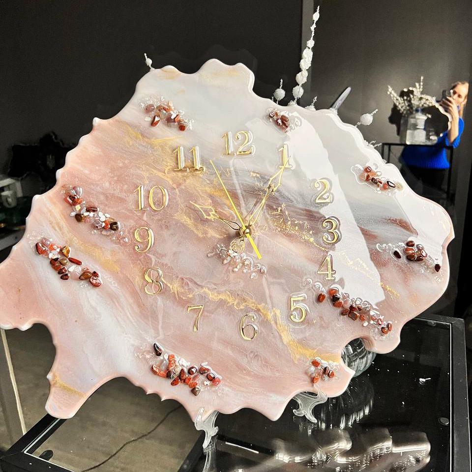 Часы настенные фигурные из эпоксидной смолы Срез камня 60х50 см