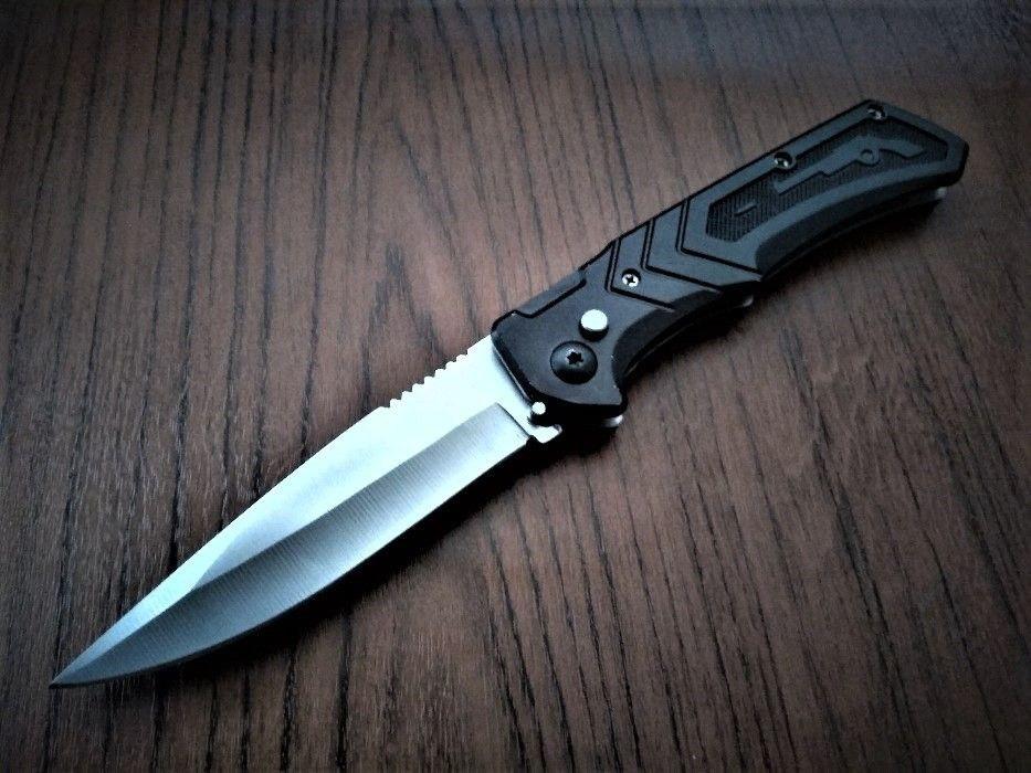 Ніж викидний цільнометаллевий кишеньковий Чорний (856 A)