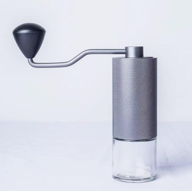 Кофемолка со стальными коническими жерновами и металлическим корпусом Серебристый (677/2)