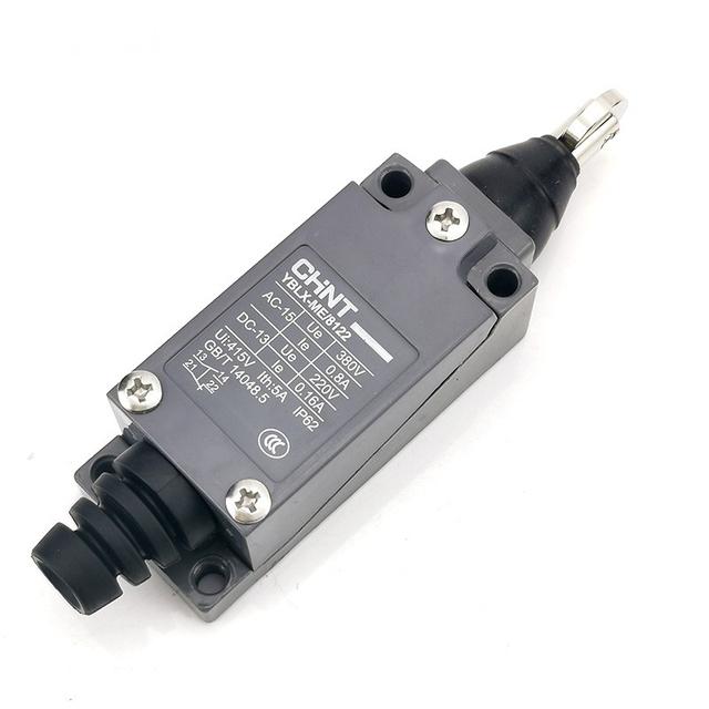 Вимикач кінцевий CHINT YBLX-ME/8122 1NO+1NC з горизонтальним плунжером прямого натискання 5A 220 V (443029)