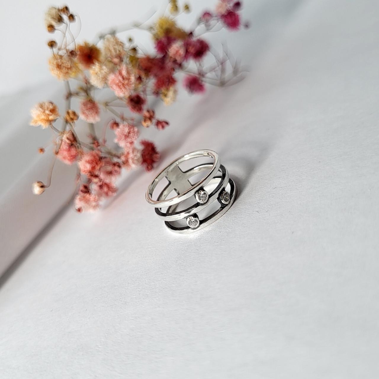 Кольцо Кристи вставка р. 14,5 925 проба 2,26 г (1595/1)